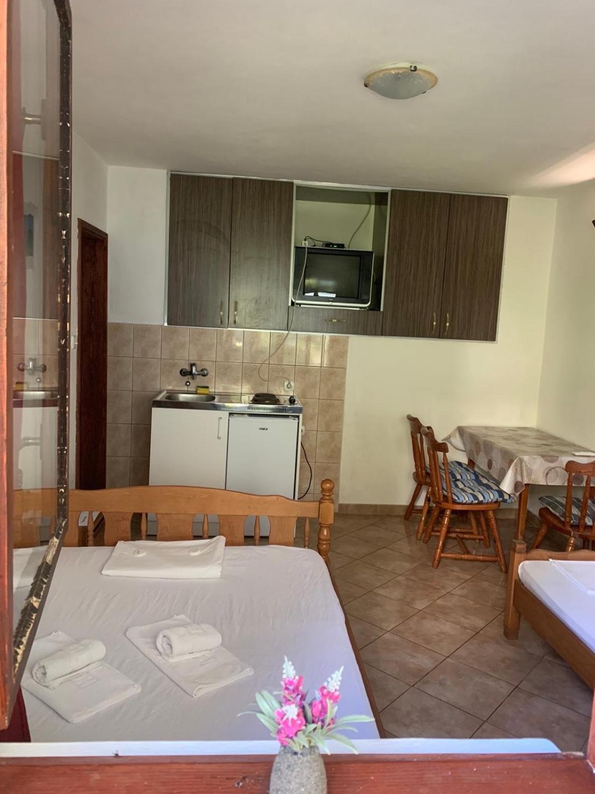 Apartmani Ivana Tivat Kültér fotó