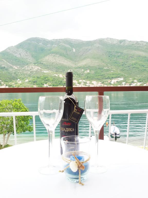 Apartmani Ivana Tivat Kültér fotó