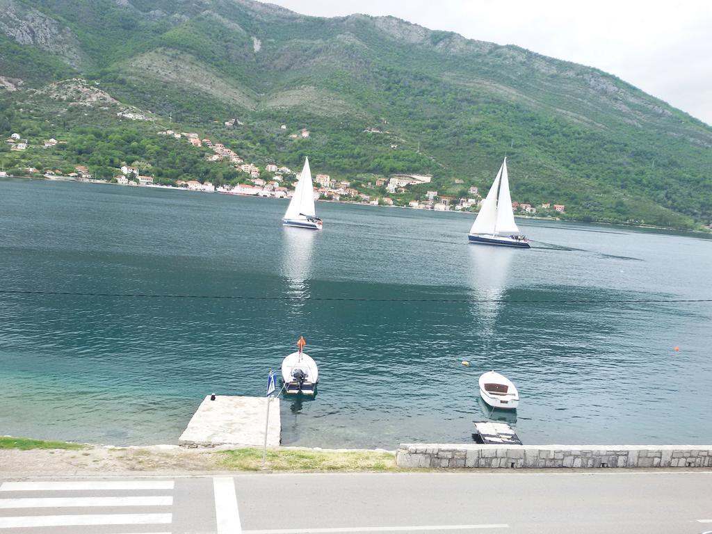Apartmani Ivana Tivat Kültér fotó